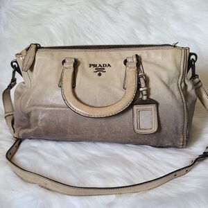 💯 Authentic Prada Handbag 🍀